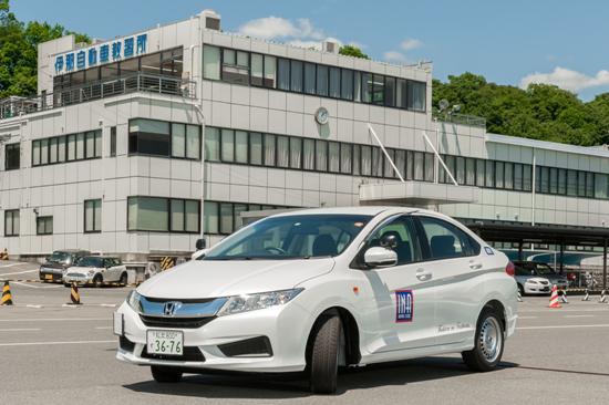 普通mt車が新車 Honda Grace に変わりました 合宿免許の信州伊那自動車教習所 公式サイト